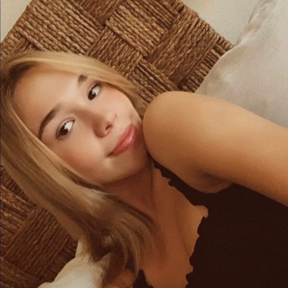 Meet your Posher, Emma